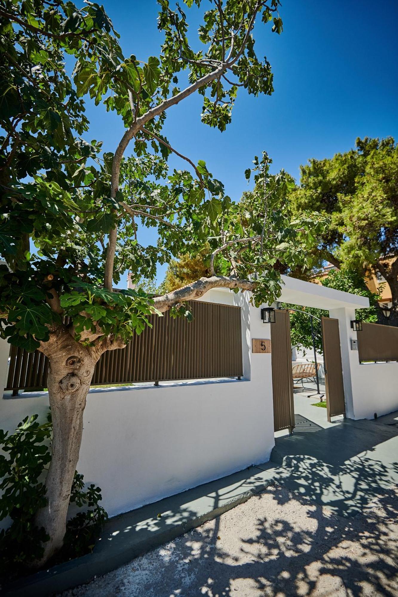 The Lemon House Apartamento Loútsa Exterior foto